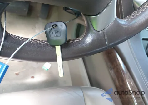 2015 Chevrolet Suburban 1500 Lt from USA, damaged, VIN 1GNSCJKC1FR539087